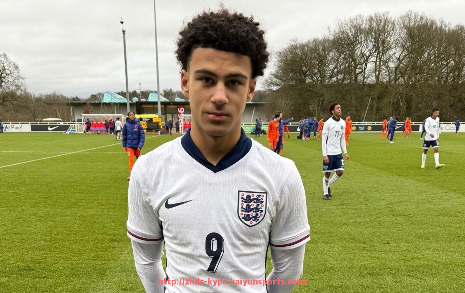 ky开云体育-法甲里昂联赛中场拦截数据与防守策略